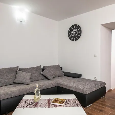 Feriehus Beautiful In With Kitchen